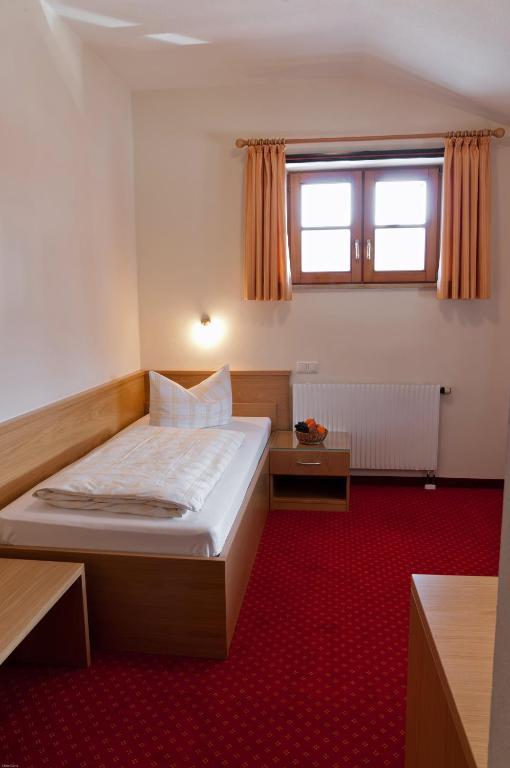 Hotel Gasthof Zur Post Bad Wiessee Pokoj fotografie